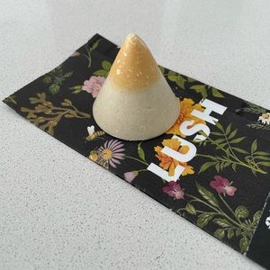 Lush discontinued from duck til dawn solid massage bar